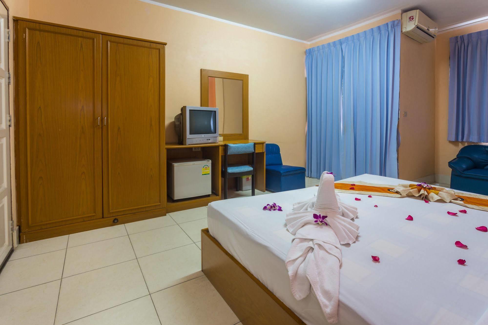 Guesthouse Belvedere Patong Exterior foto